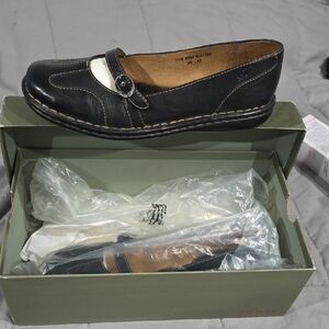 Born Black and Cream Leather Women's‎ Loafers